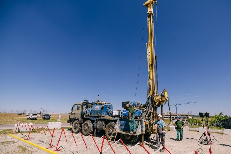 V Dukovanech začaly geotechnické průzkumy pro nový jaderný zdroj V Dukovanech začaly geotechnické průzkumy pro nový jaderný zdroj