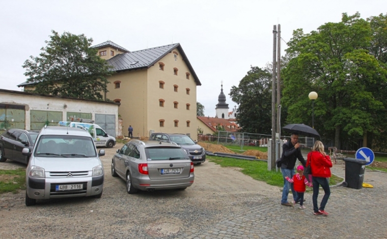 Z historické sýpky u třebíčského zámku vzniká zábavní centrum pro děti