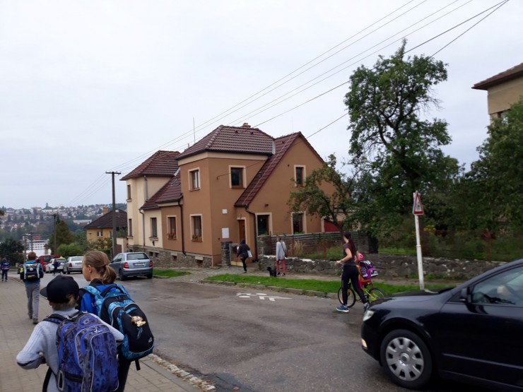 školní ulice - ZŠ Týnská (stav před)